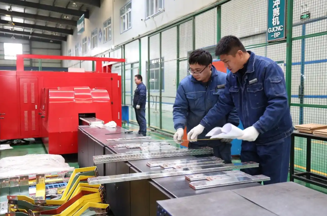 共谋人才培养新路径 | 中铁一局新运工程有限公司与我校举行校企合作交流会