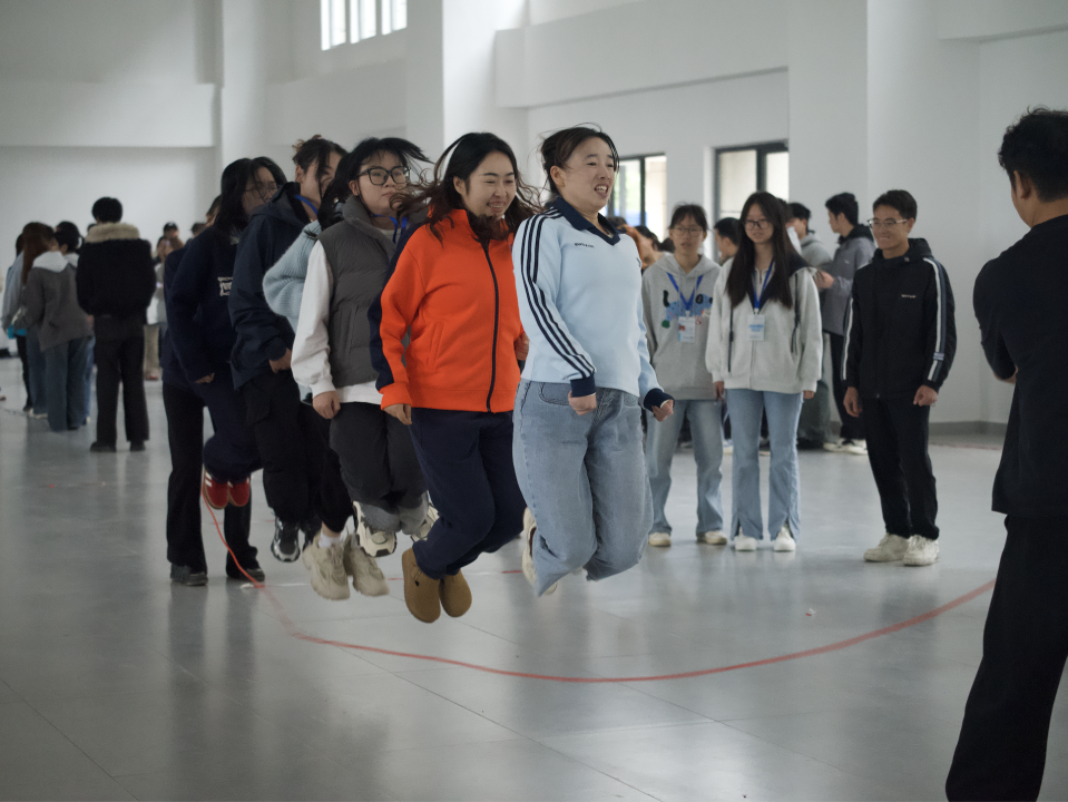 悦动多巴胺·快乐无极限｜我校成功举办2025年秋季趣味运动会