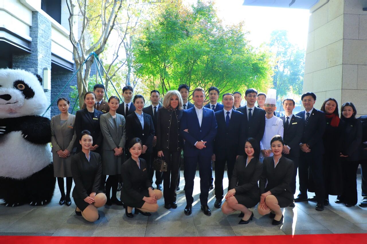 优秀！我校学子参与法国总统访华代表团高规格接待工作