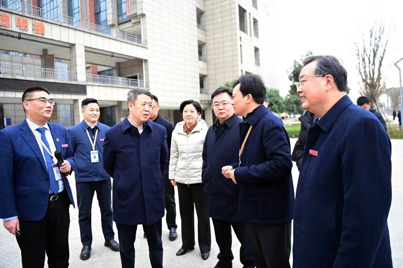 抓落实 促发展 | 学校专题研究部署陈冠松厅长、刘光强书记到校调研指导意见落实工作